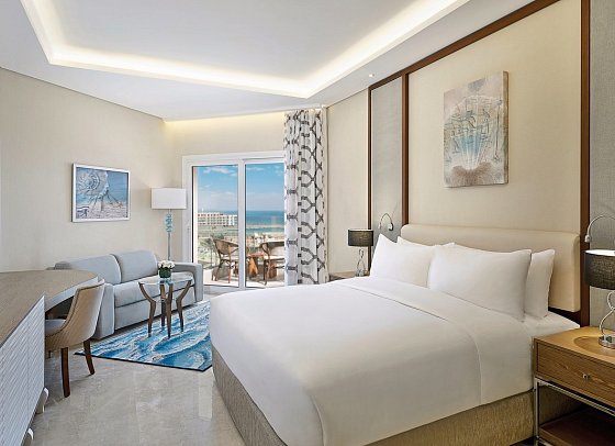 Hilton Hurghada Plaza - Wohnbeispiel Doppelzimmer Superior Meerblick (Zimmercodierungen DSM & DC2)
