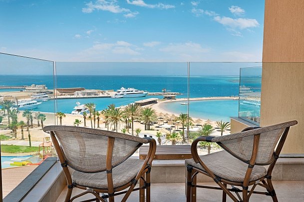Hilton Hurghada Plaza - Wohnbeispiel Doppelzimmer Superior Meerblick (Zimmercodierungen DSM & DC2)