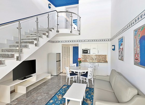 Hilton Hurghada Plaza - Wohnbeispiel King Duplex Premium Meerblick (Zimmercodierung UMM)