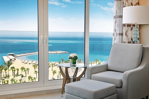 Hilton Hurghada Plaza - Wohnbeispiel Doppelzimmer Deluxe Meerblick (Zimmercodierungen DDM & DCM)