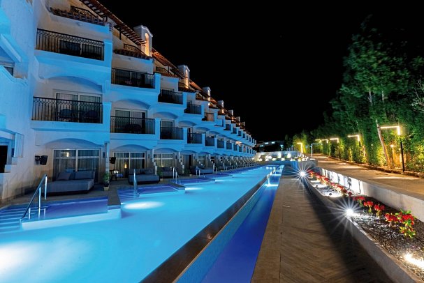 The V Luxury Resort Sahl Hasheesh