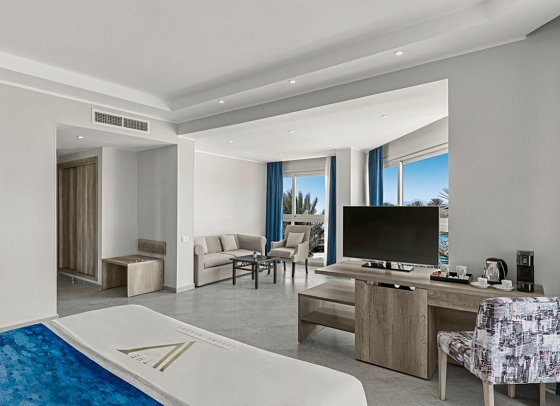 The V Luxury Resort Sahl Hasheesh - Wohnbeispiel Panoramic Suite Meerblick (Zimmercodierung W1M)