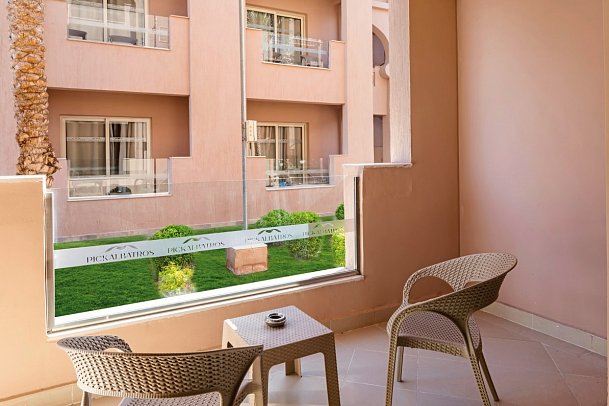 Pickalbatros Aqua Park Resort - Beispiel Balkon Familienzimmer Gartenblick (Zimmercodierung F1G)