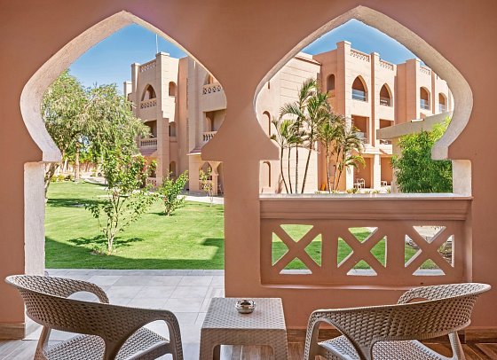 Pickalbatros Aqua Vista Resort powered by Playitas - Beispiel Terrasse Doppelzimmer Standard (Zimmercodierungen DGG, DG3, DCG, DP1, DFG & EFG)