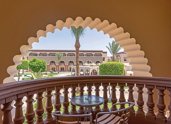 Sentido Mamlouk Palace Resort - Beispiel Balkon Doppelzimmer Standard (Zimmercodierungen DG1, DCG, DC1, DGA, DCA, DGM, DCM, DGP, DCP, DGN & DCN)