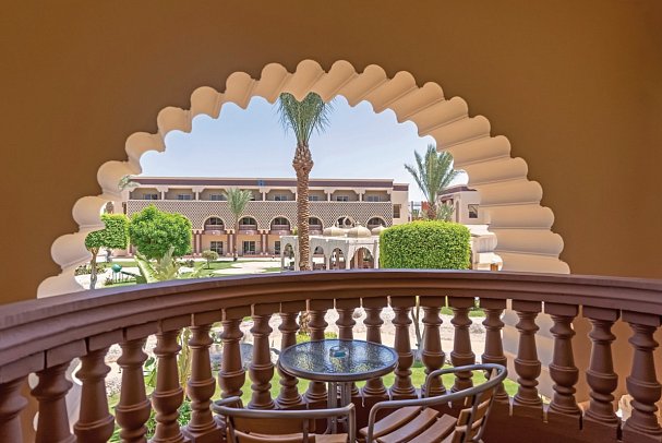 Sentido Mamlouk Palace Resort - Beispiel Balkon Doppelzimmer Standard (Zimmercodierungen DG1, DCG, DC1, DGA, DCA, DGM, DCM, DGP, DCP, DGN & DCN)
