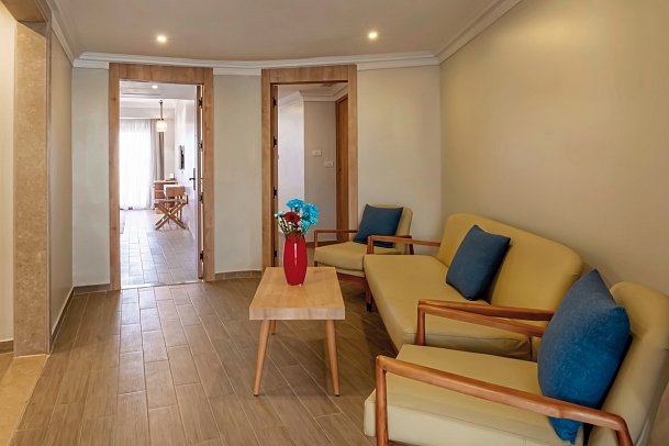 Calimera Blend Paradise - Wohnbeispiel Suite Familie Gartenblick (Familiensuite Deluxe) (Zimmercodierung WI2)