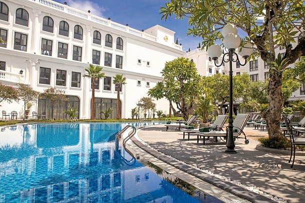 Silk Path Grand Hue Hotel