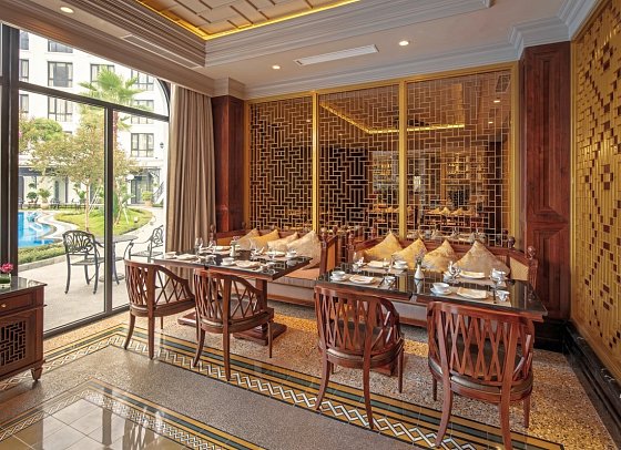 Silk Path Grand Hue Hotel