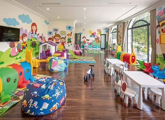 Silk Path Grand Hue Hotel