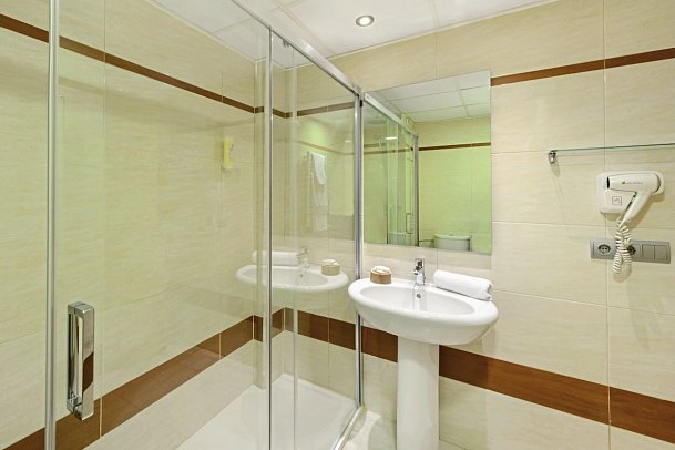 Vibra San Remo - Wohnbeispiel Doppelzimmer Meerblick (Zimmercodierung DBM)