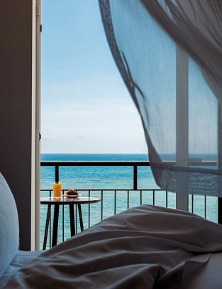 Riomar Ibiza, a Tribute Portfolio Hotel by Marriott - Wohnbeispiel Doppelzimmer Premium Meerblick (Zimmercodierung D3M)