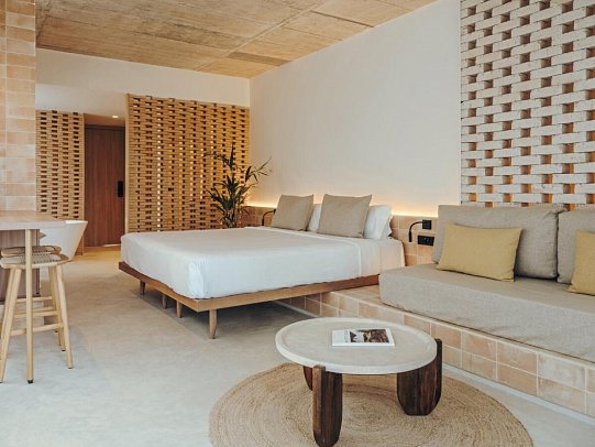 Bonito Ibiza by Ncalma - Wohnbeispiel Juniorsuite Nomad (Zimmercodierung JB1)