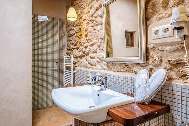 Rural Can Lluc Boutique Country Hotel & Villas - Wohnbeispiel Doppelzimmer Deluxe (mit Terrasse) (Zimmercodierung DD2)