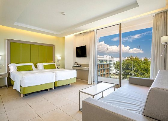 Torre del Mar - Wohnbeispiel Doppelzimmer Superior seitl. Meerblick (Zimmercodierung DSN)