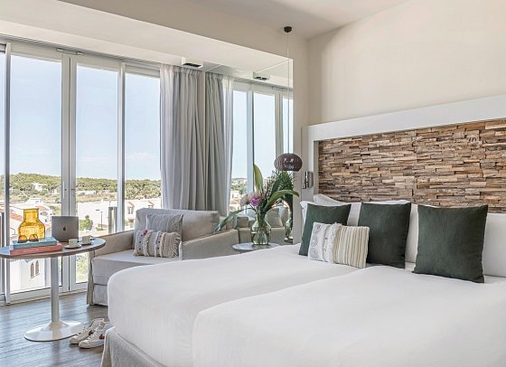 ME Ibiza - Wohnbeispiel Beyond ME + Juniorsuite Meerblick (Zimmercodierung J2M)