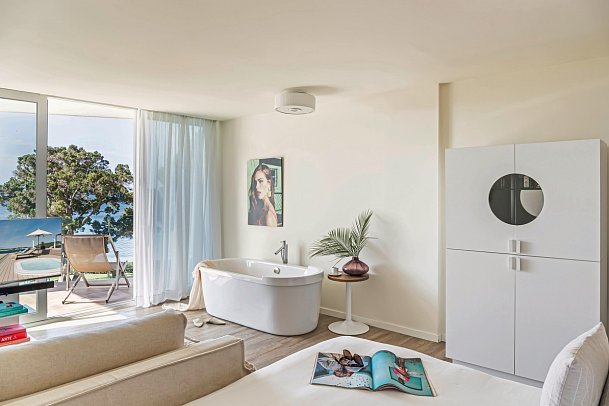 ME Ibiza - Wohnbeispiel Extra ME + Juniorsuite Meerblick (mit Terrasse) (Zimmercodierung JBM)