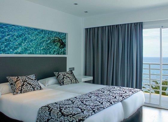 BG Náutico Ebeso - Wohnbeispiel Doppelzimmer Meerblick (Zimmercodierung DBM)