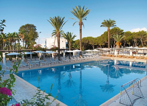 Cala Llenya Resort Ibiza