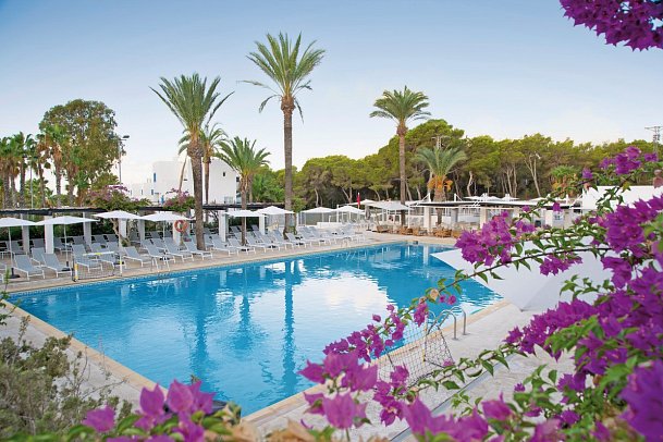 Cala Llenya Resort Ibiza