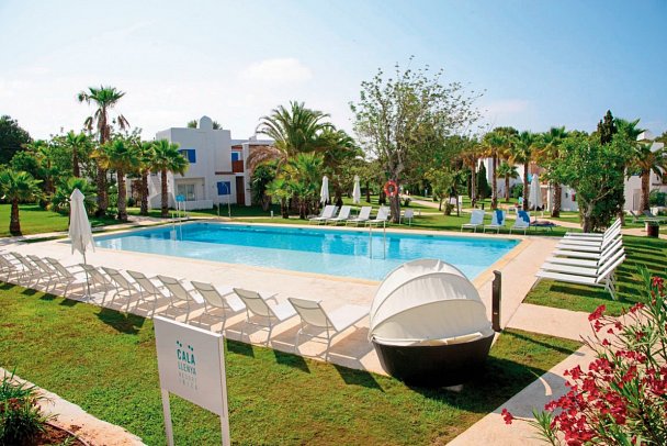 Cala Llenya Resort Ibiza