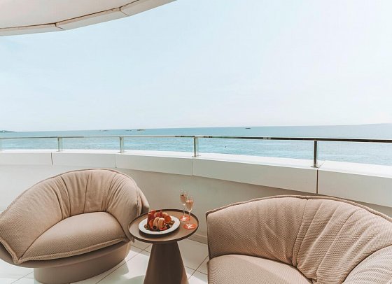 The Unexpected Ibiza Hotel - Beispiel Balkon (Zimmercodierung DBM)
