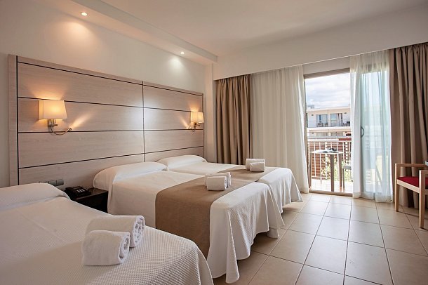 Puchet - Wohnbeispiel Dreibettzimmer (Zimmercodierung TB1)