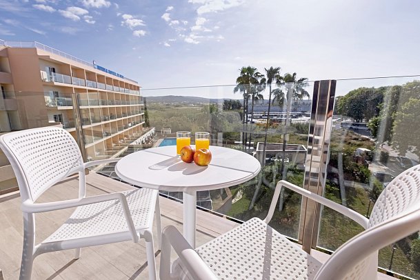 Invisa Es Pla - Beispiel Balkon (Zimmercodierung DM1)