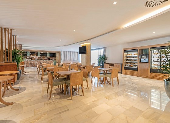 Grand Palladium White Island Resort & Spa