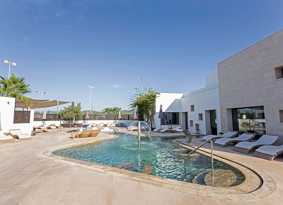 Grand Palladium White Island Resort & Spa