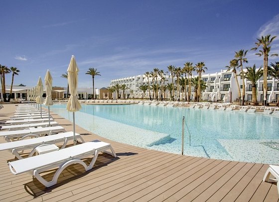 Grand Palladium White Island Resort & Spa