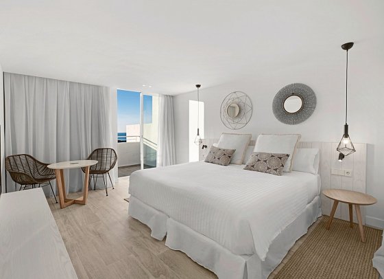 Barceló Portinatx - Wohnbeispiel Juniorsuite Meerblick (Zimmercodierung JBM)