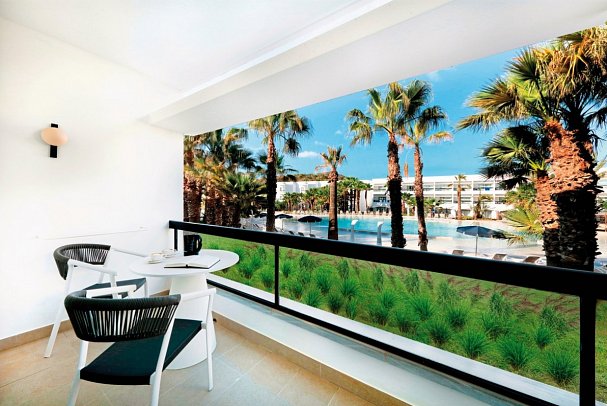 Grand Palladium Select Palace Ibiza - Doppelzimmer Deluxe Poolblick (Zimmercodierung DDP)