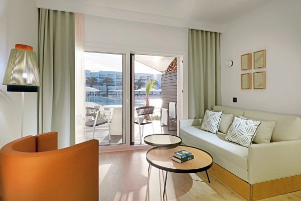 Grand Palladium Select Palace Ibiza - Doppelzimmer Superior Poolblick (Zimmercodierungen DS1 & DS2)