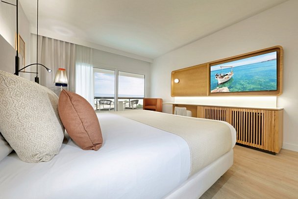 Grand Palladium Select Palace Ibiza - Doppelzimmer Deluxe Poolblick (Zimmercodierung DDP)