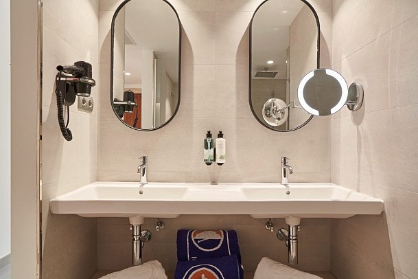 Invisa Cala Blanca - Beispiel Bad (Zimmercodierung WB1)