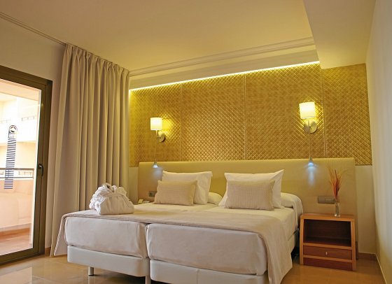 Invisa La Cala - Wohnbeispiel Doppelzimmer Superior (Zimmercodierung DS1)