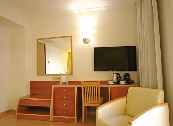 Invisa La Cala - Wohnbeispiel Doppelzimmer Superior (Zimmercodierung DS1)