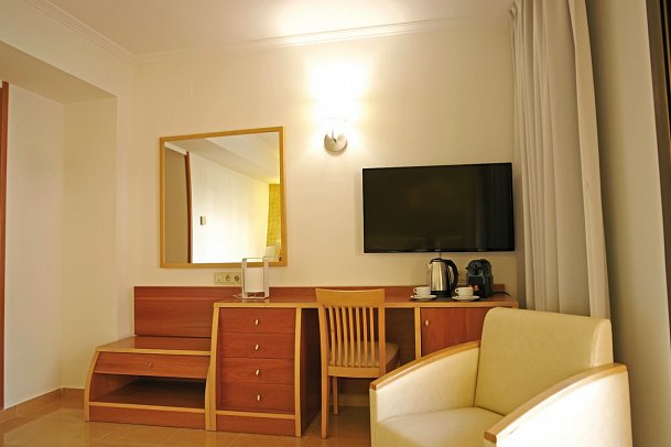 Invisa La Cala - Wohnbeispiel Doppelzimmer Superior (Zimmercodierung DS1)