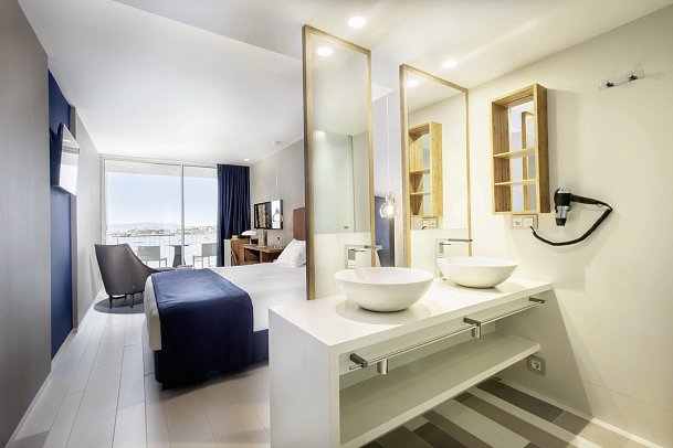 Ocean Drive Talamanca - Wohnbeispiel Doppelzimmer Deluxe Meerblick (Zimmercodierung DDM)