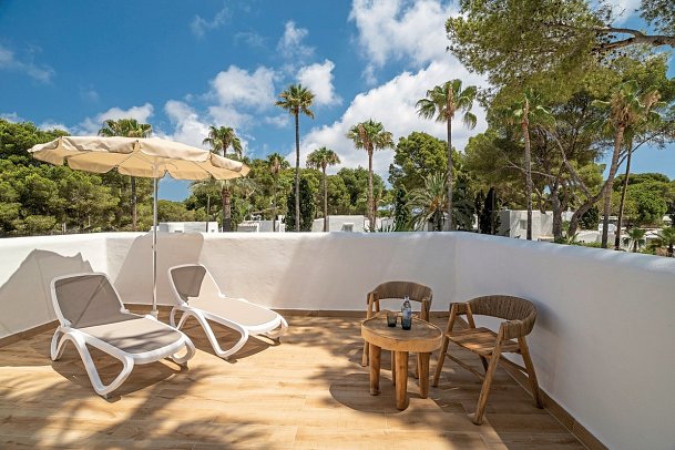 FERGUS Style Punta Arabí - Beispiel Terrasse (Zimmercodierung DS1)