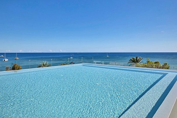 W Ibiza - GLOW Infinity Pool