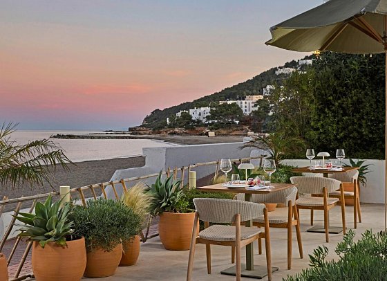 W Ibiza - Yellow Fish Beach Club