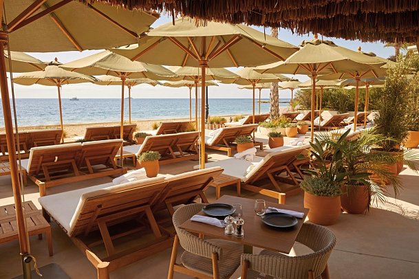 W Ibiza - Yellow Fish Beach Club