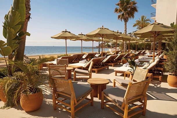 W Ibiza - Yellow Fish Beach Club