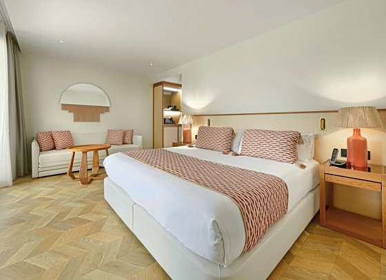 TRS Ibiza Hotel - Wohnbeispiel Juniorsuite (Zimmercodierungen JB1 & JB2)