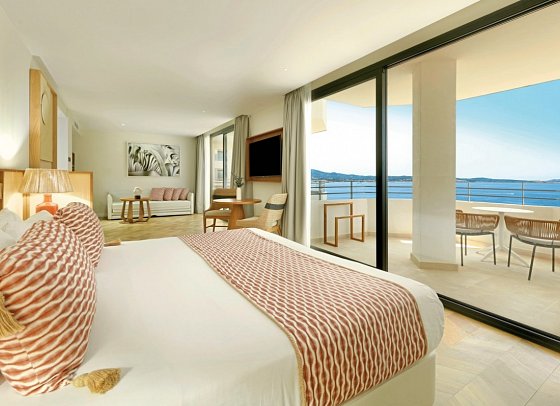 TRS Ibiza Hotel - Wohnbeispiel Juniorsuite Panorama-Meerblick (Zimmercodierungen J1M & J2M)