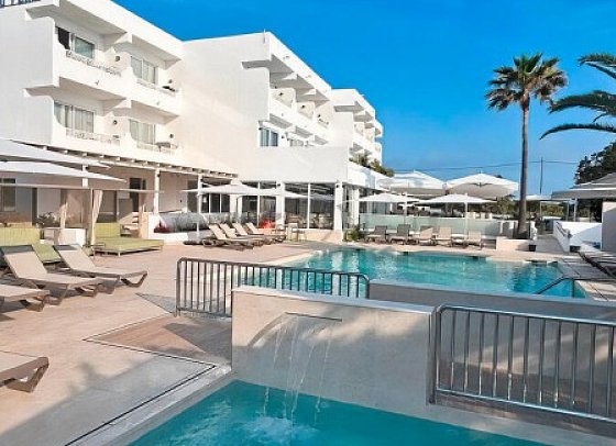 Lago Playa Resort