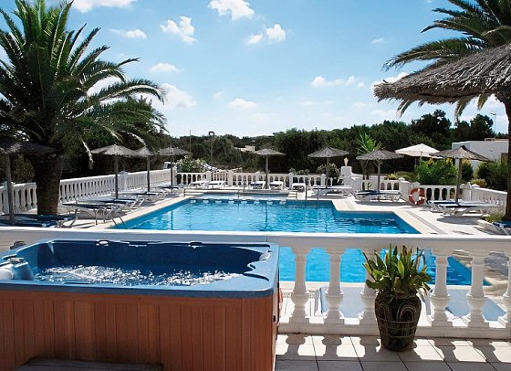 Lago Playa Resort