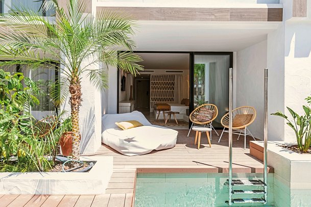 Nativo Ibiza - Wohnbeispiel Juniorsuite Swim-Up (Zimmercodierung JBQ)